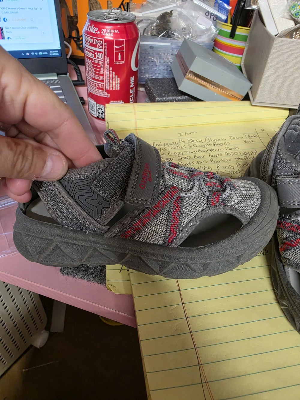 AT-1 OshKosh B'gosh Gray and Red Kids Active Sandals Size 9